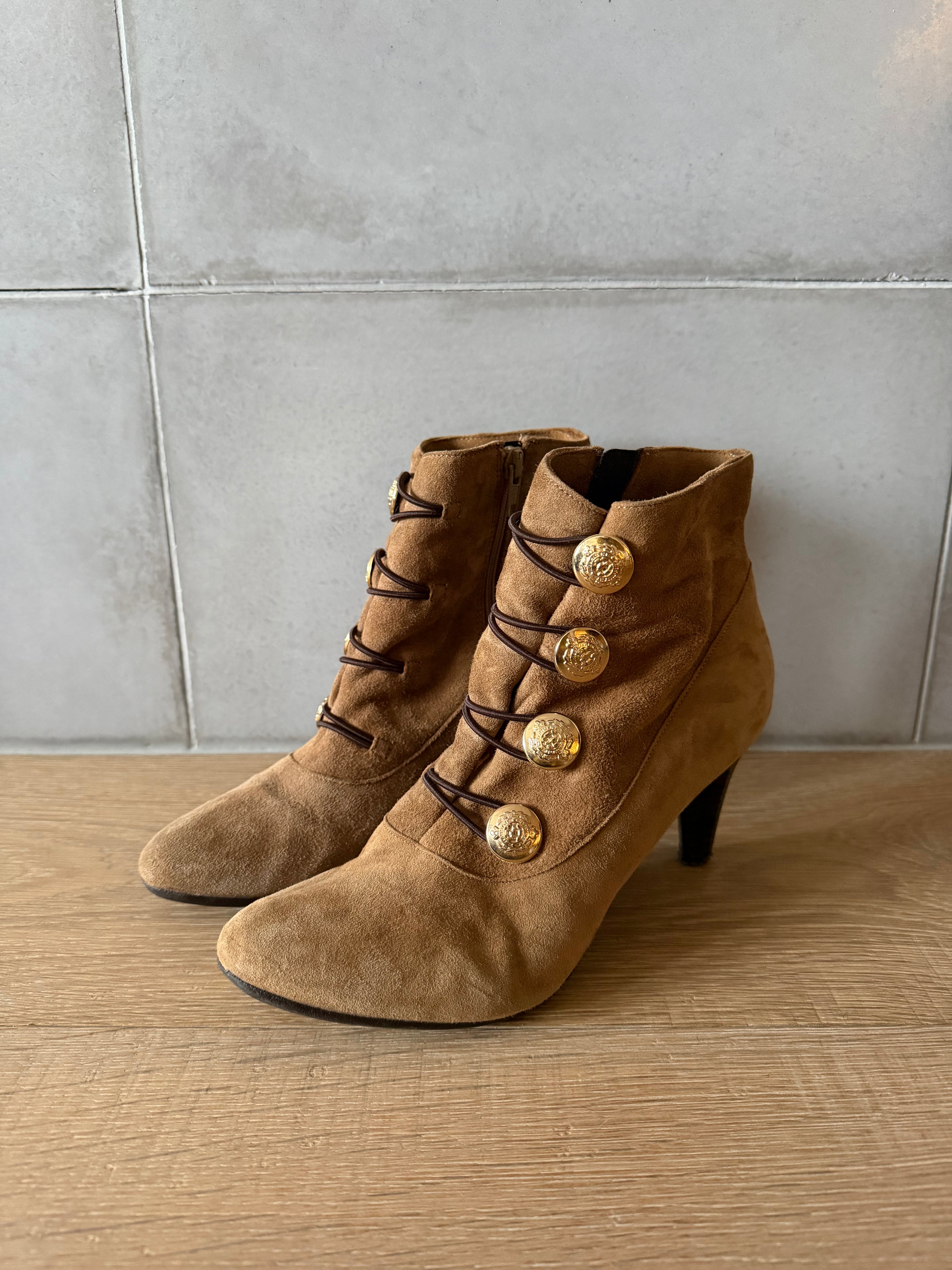 Suede heeled boots