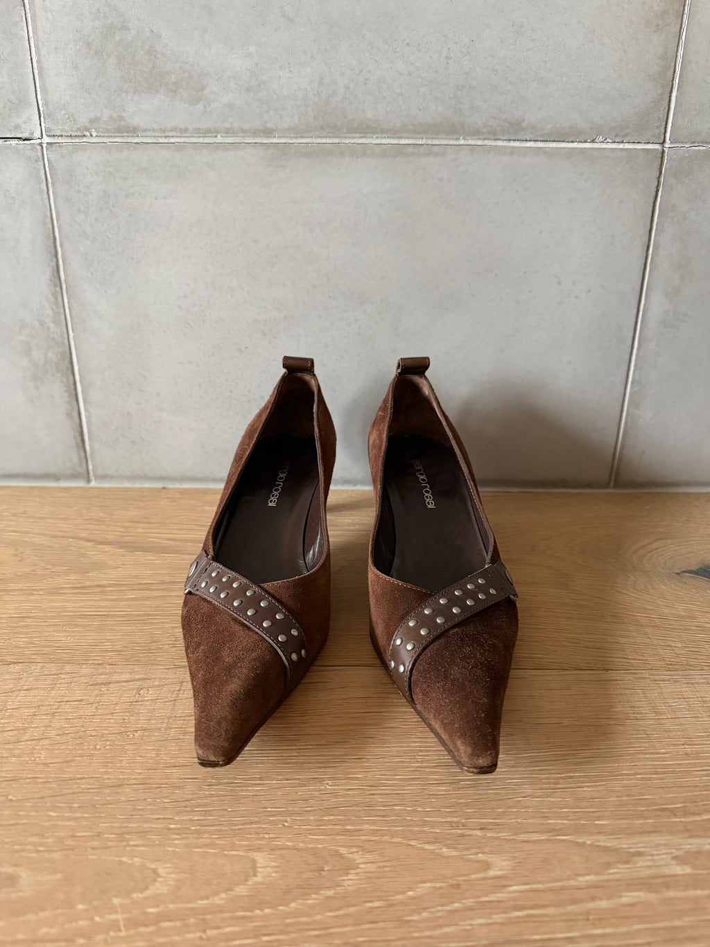 Italian brown suede kitten heels