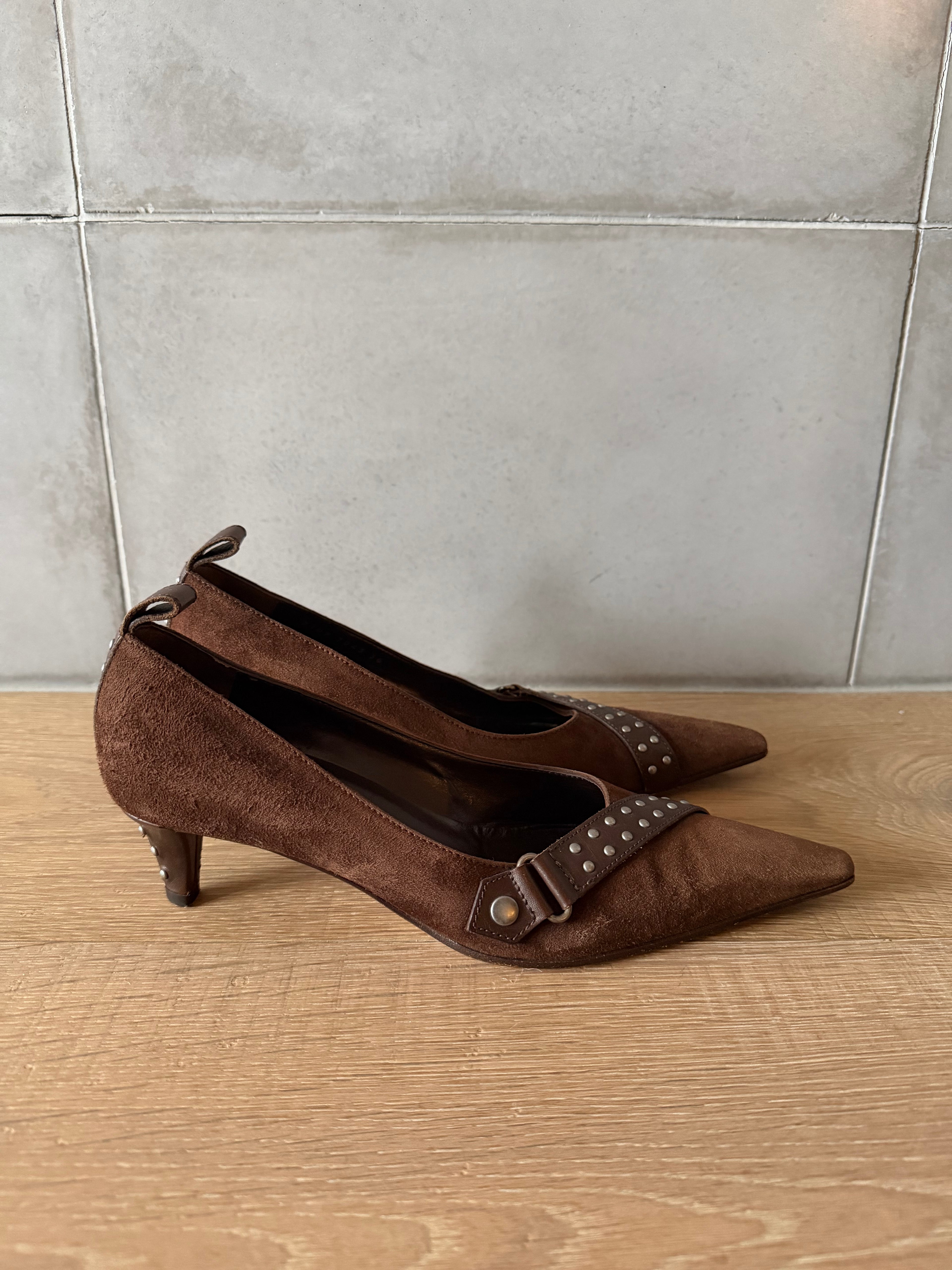 Italian brown suede kitten heels