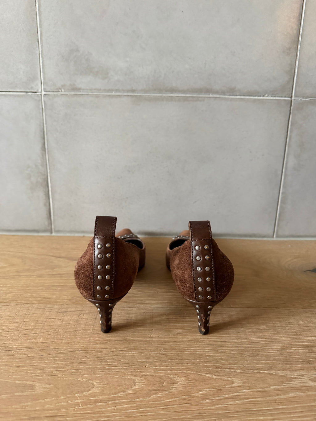 Italian brown suede kitten heels